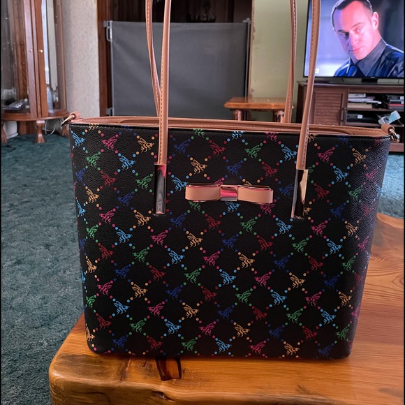 Other - Purse well made the design little bumble bees